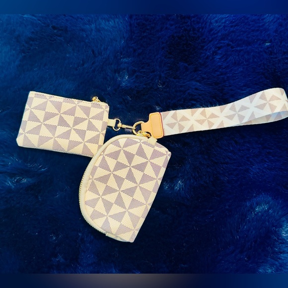 Fashion Cream and Gray Coin Wallet and Key Chain Set - Picture 2 of 5